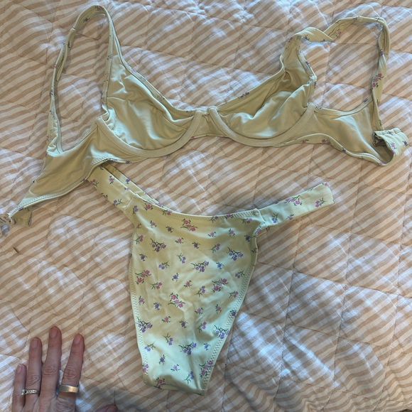 House of CB Yellow Floral Bikini - Picture 4 of 4